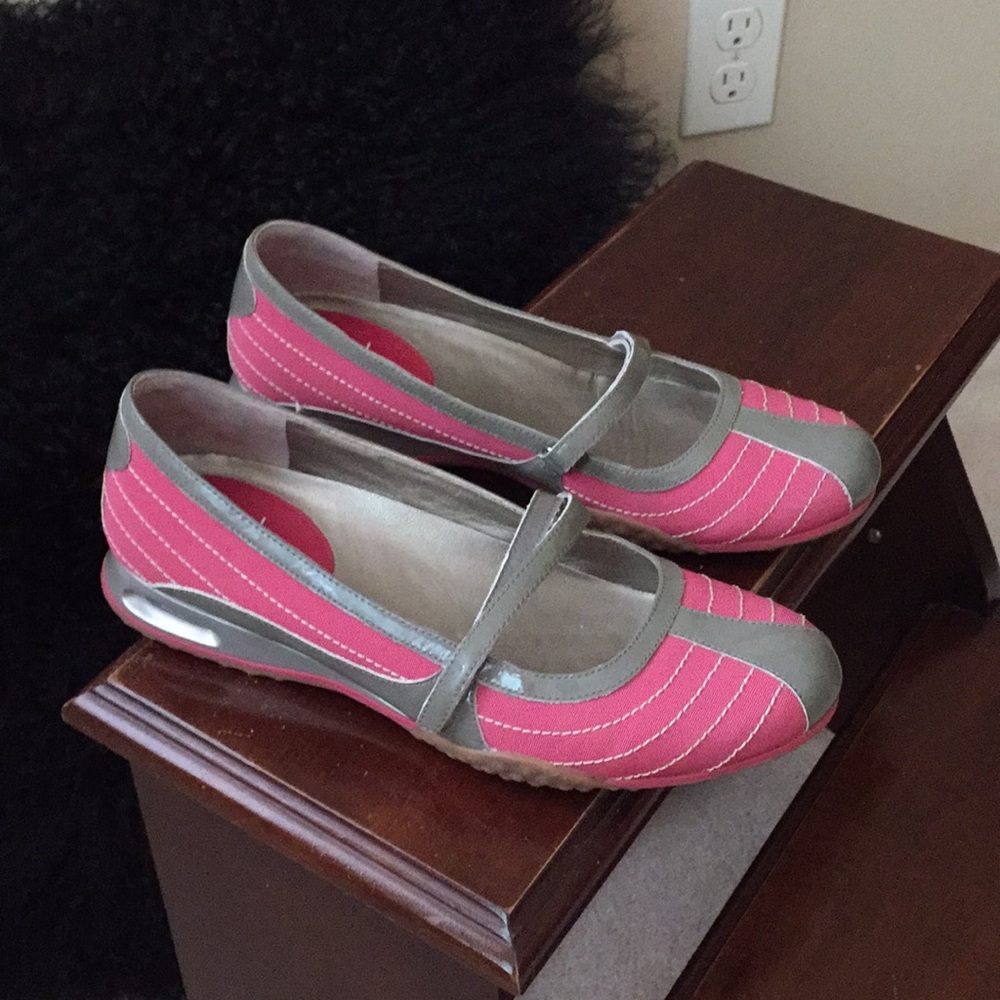 ColeHaan Nike Air shoes. EUC